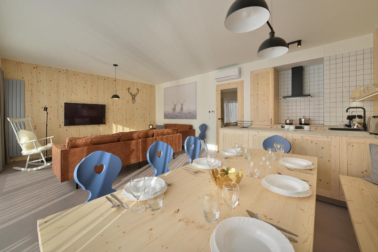 Element Lakeside Apartments リプノ・ナト・ヴルタヴォウ エクステリア 写真