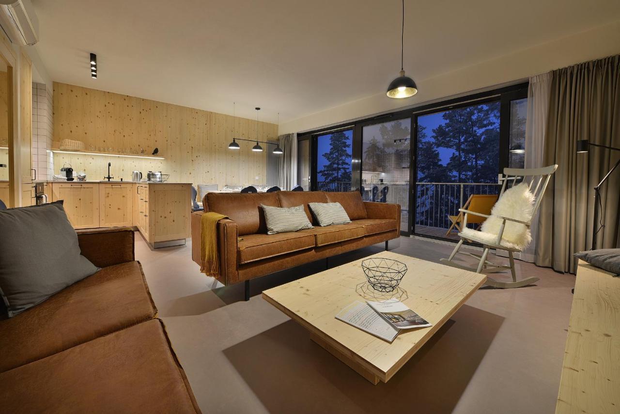 Element Lakeside Apartments リプノ・ナト・ヴルタヴォウ エクステリア 写真
